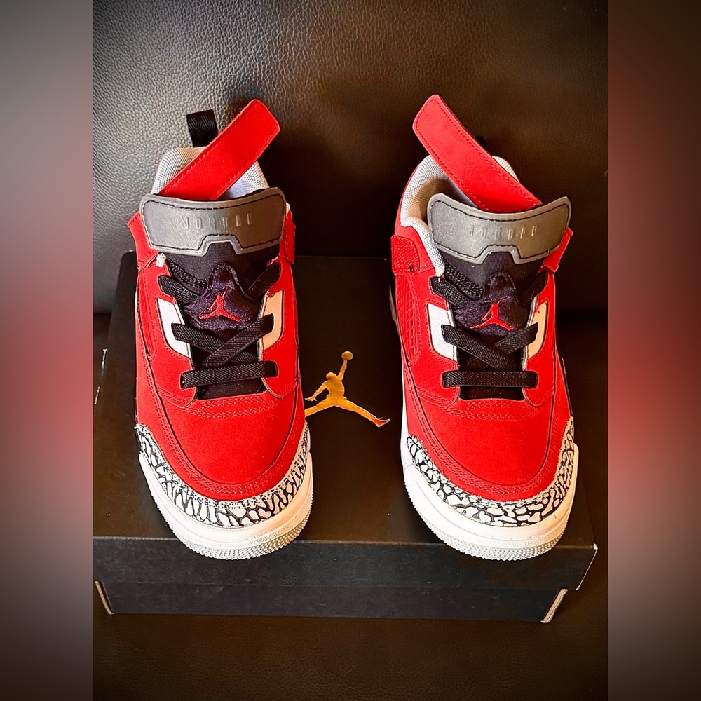 NWT & Box-Jordan Spizike Low (PS)-3Y Kids. Gym Red/Black-Wolf Grey-Cool Grey.
